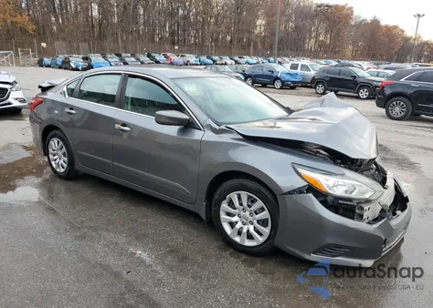 2016 Nissan Altima 2.5 z USA, uszkodzony, nr VIN 1N4AL3APXGC208961